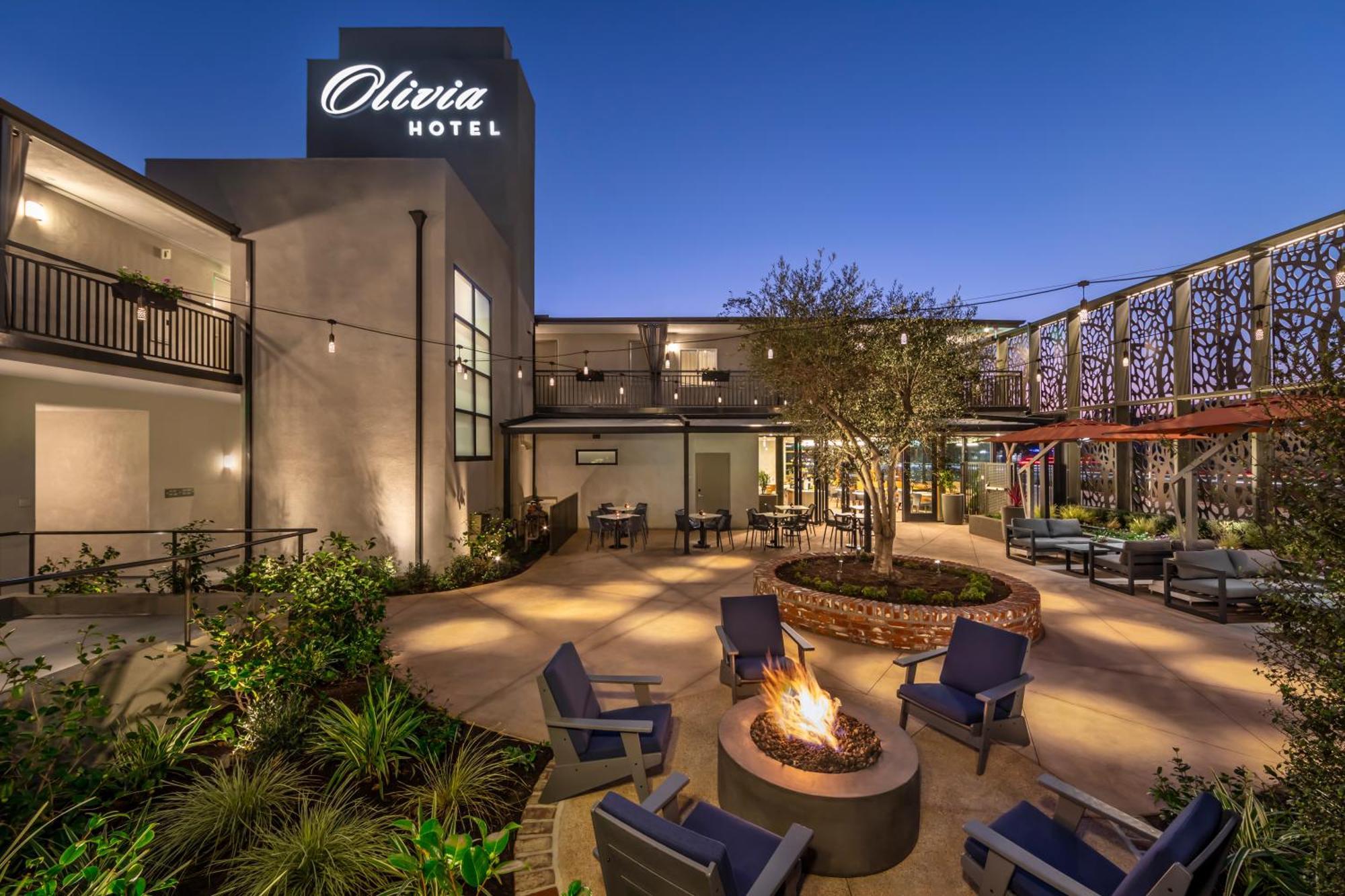Olivia Hotel Motel 2*