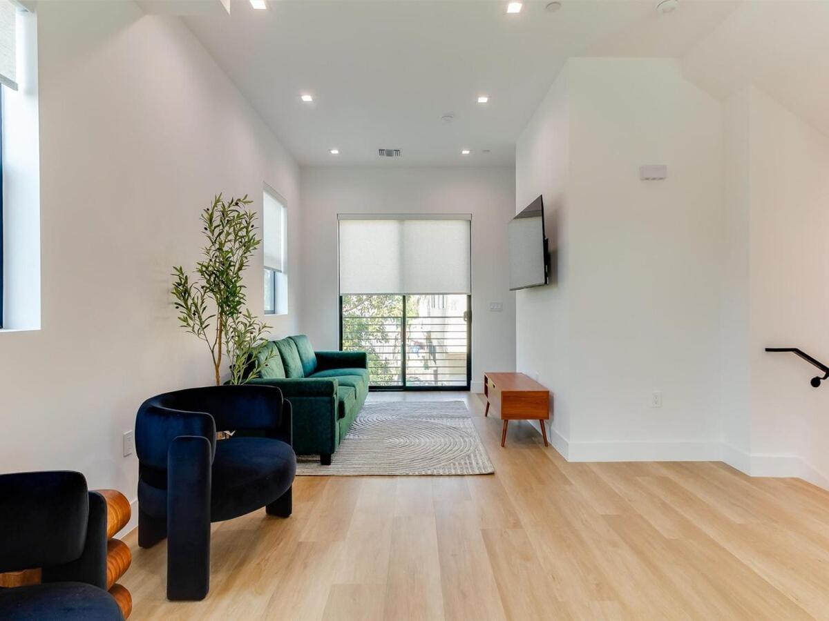 Holiday home Modern Luxe Retreat 3-bedroom #3 *