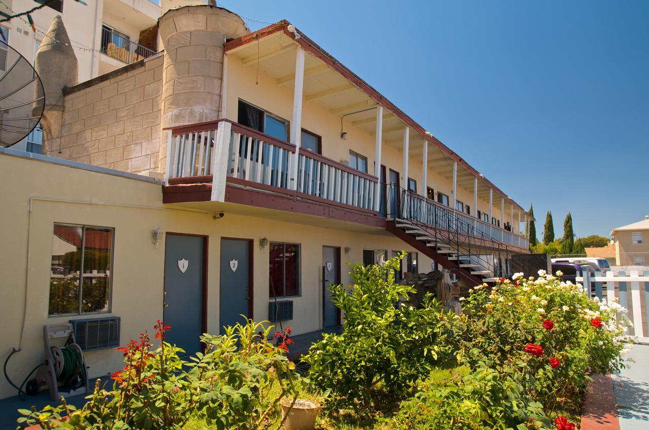 Good Knight Motel 2*