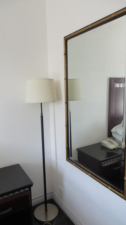 Trylon - Hollywood Hotel 2*