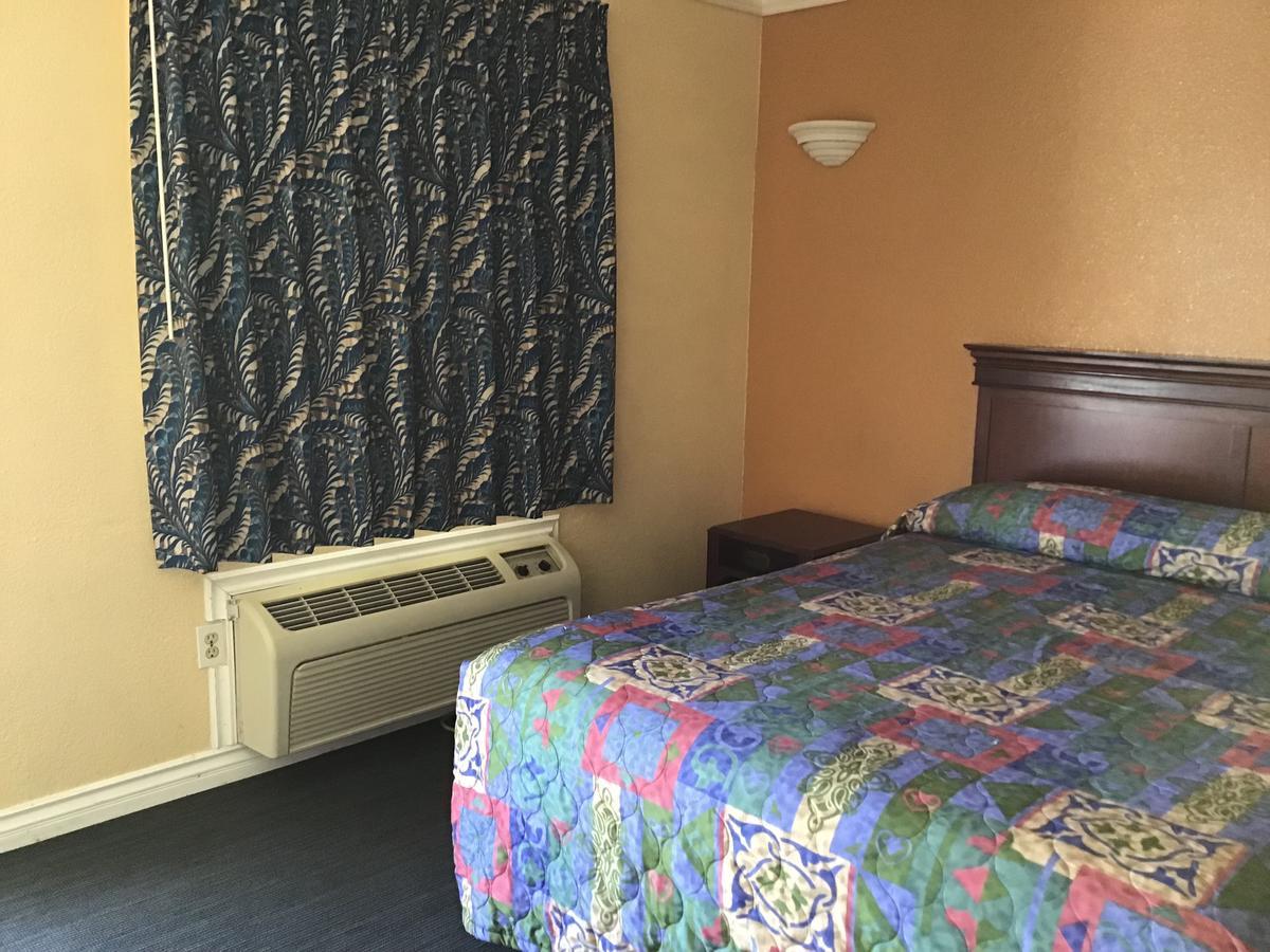 Motel Pine Tree 2*