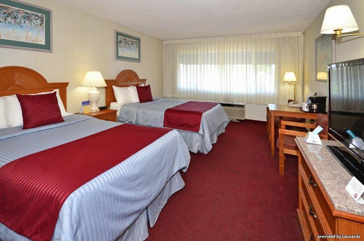 Western Canoga Park Motor 4* Los Angeles