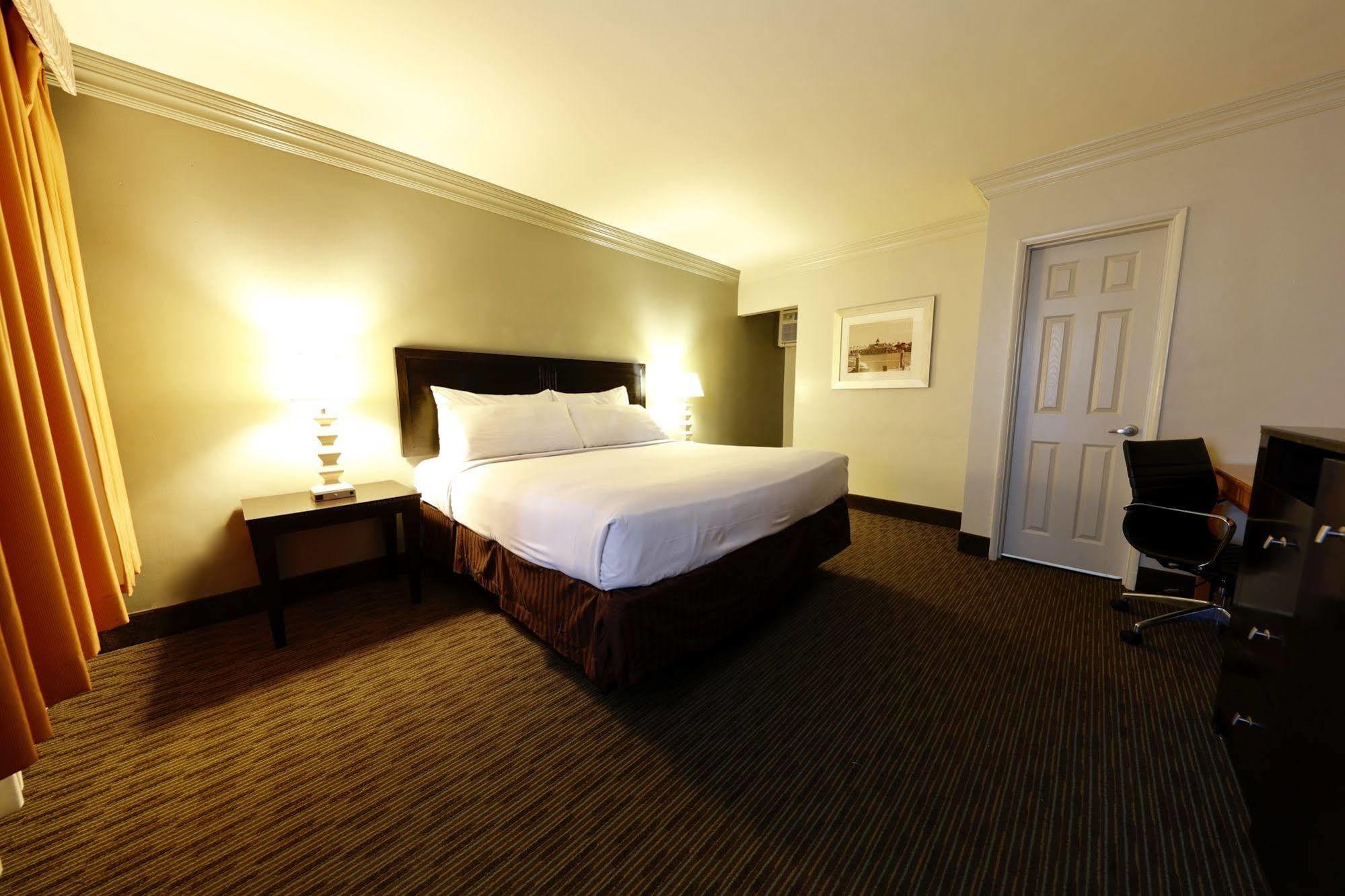 The Sojourn Angeles - Sherman Oaks 2*