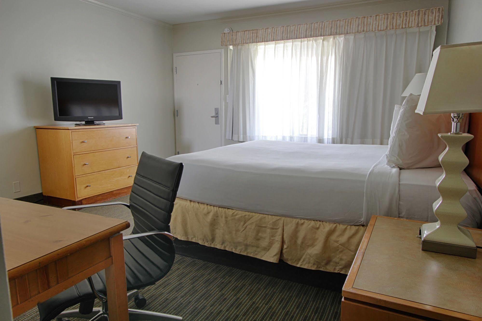 The Sojourn Angeles - Sherman Oaks 2*