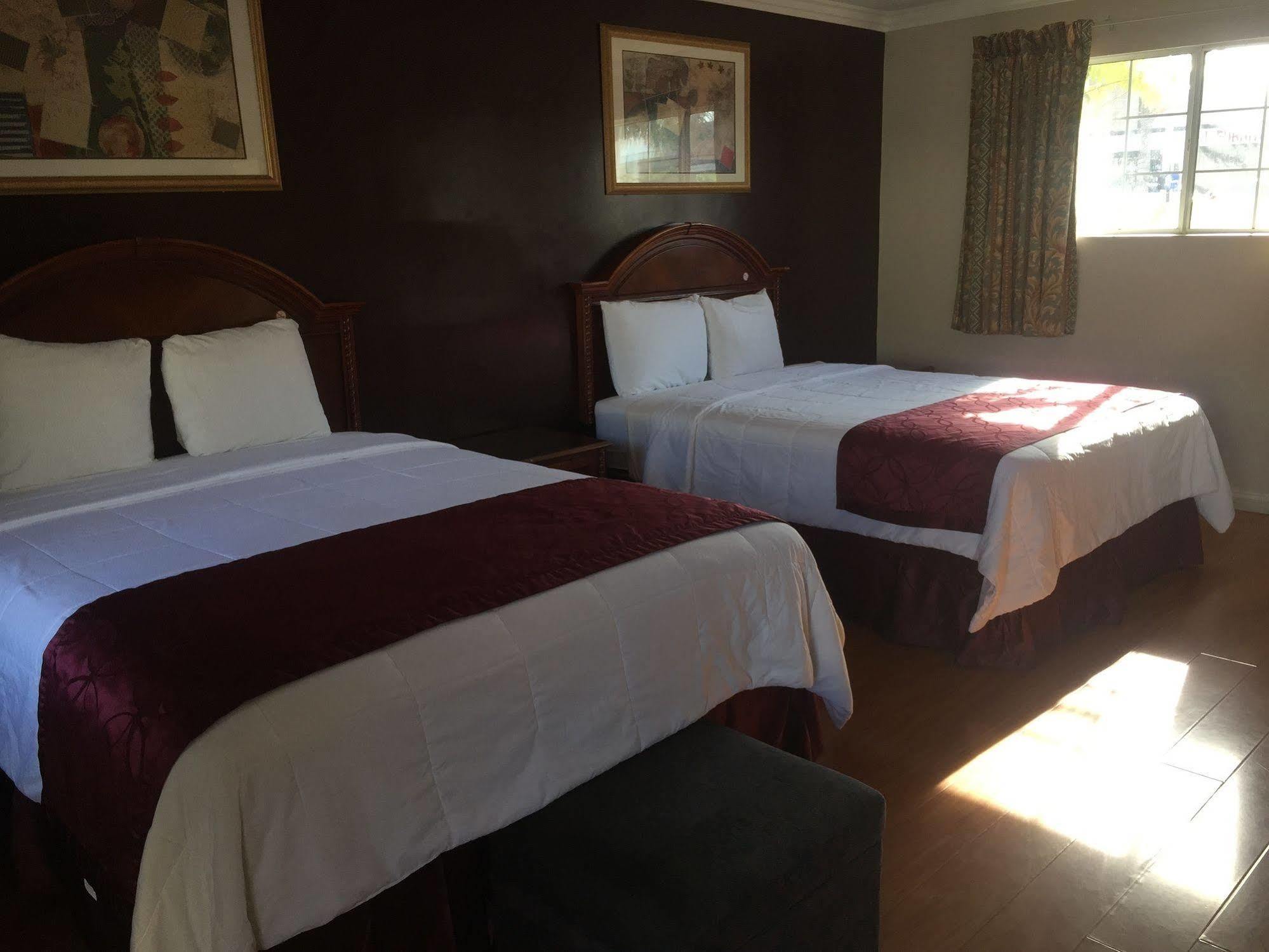 La Royal Viking Hotel