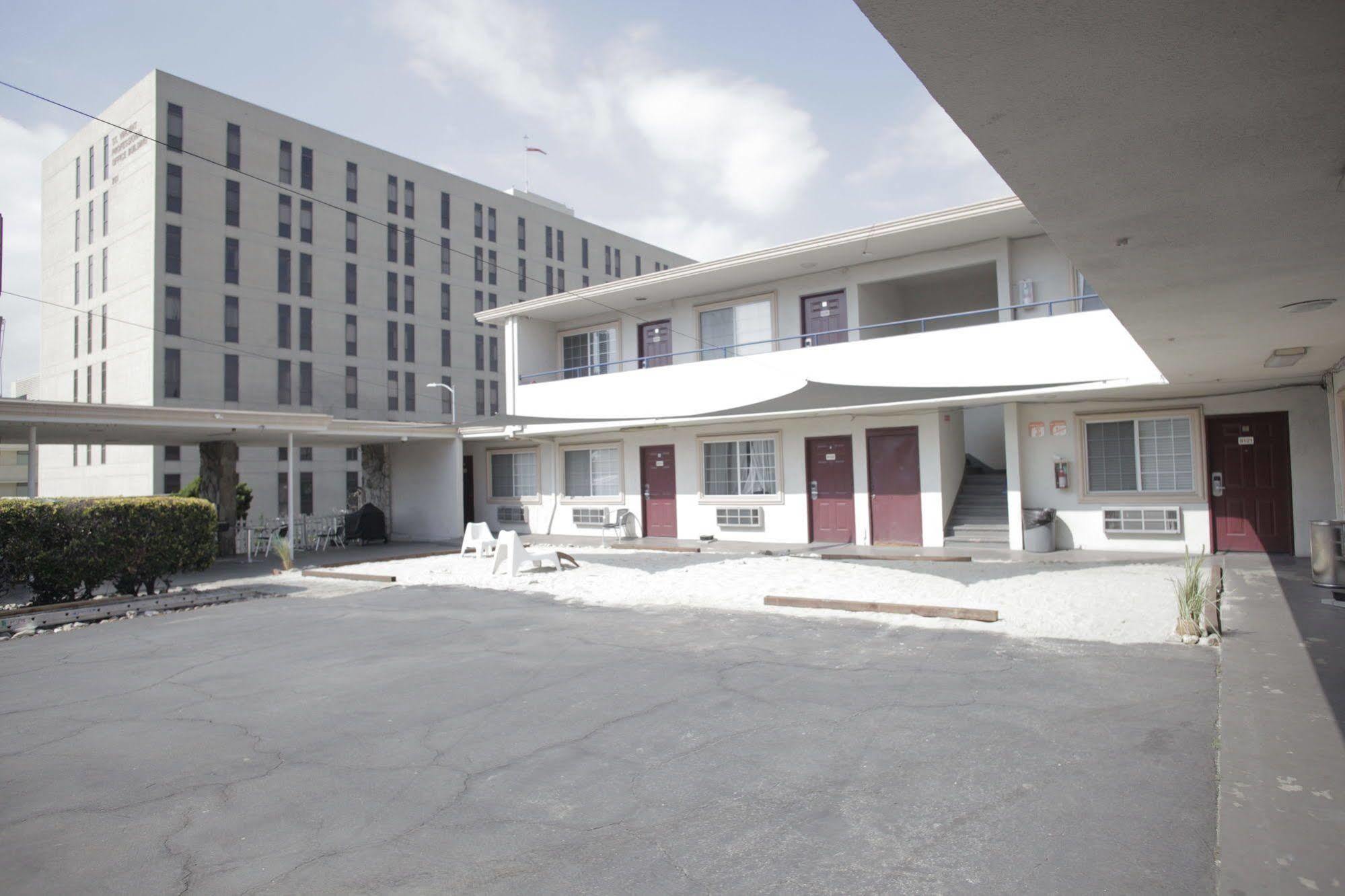 La Royal Viking Hotel 2*