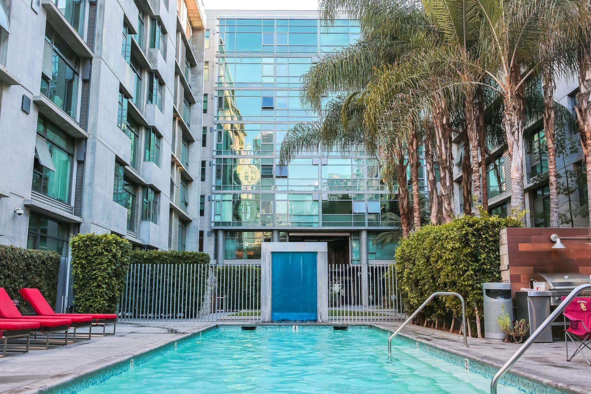 Corporate Suites Downtown In The Heart Of La Hotel