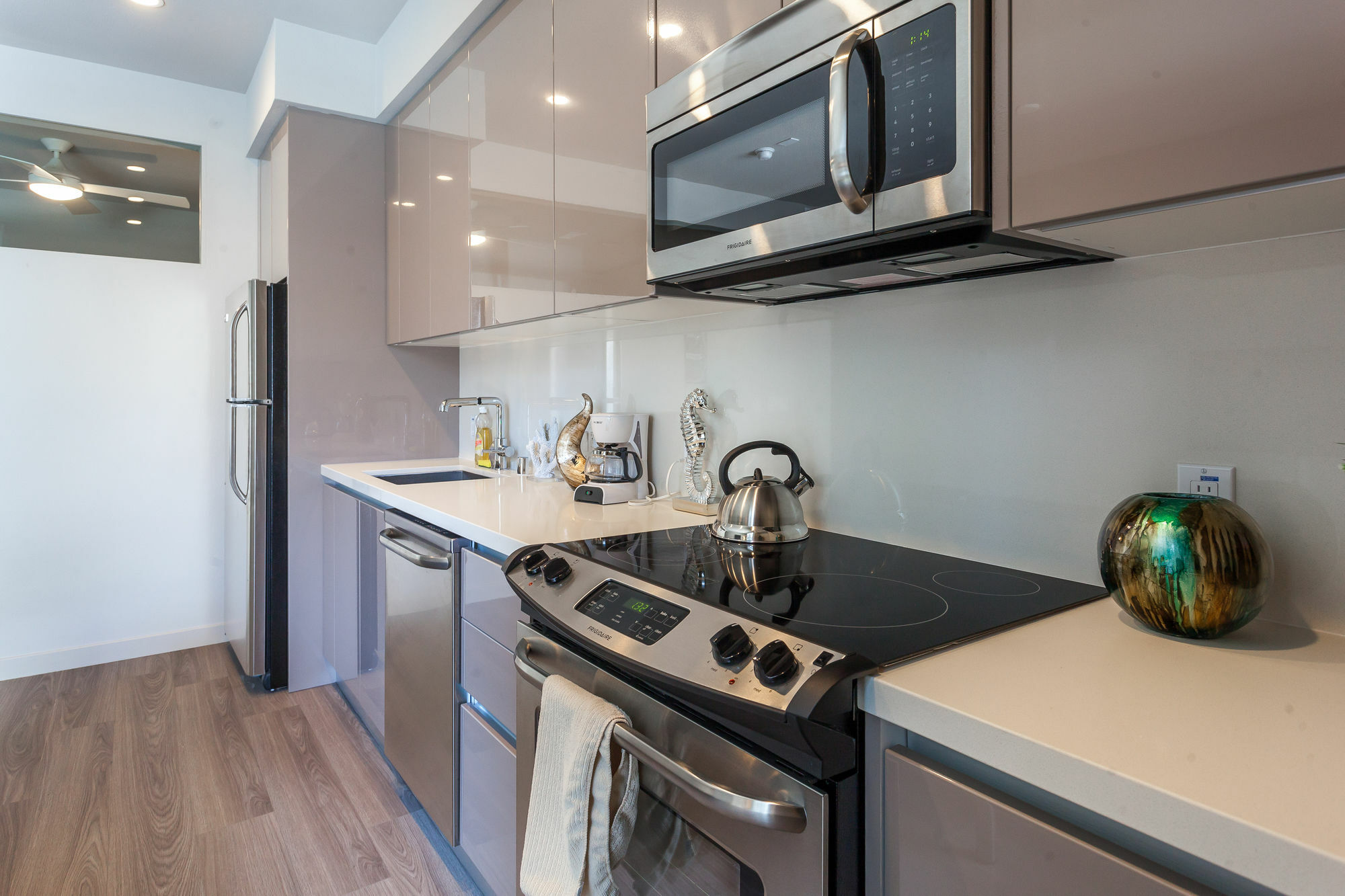 Tripbz 8th And Grand Apartment *