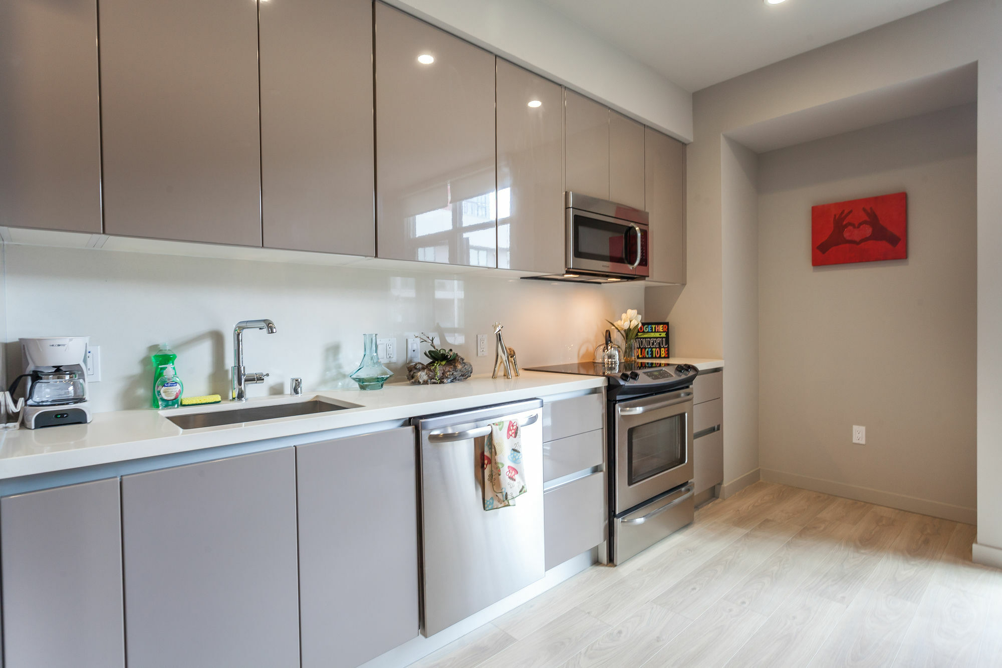 Tripbz 8th And Grand Apartment