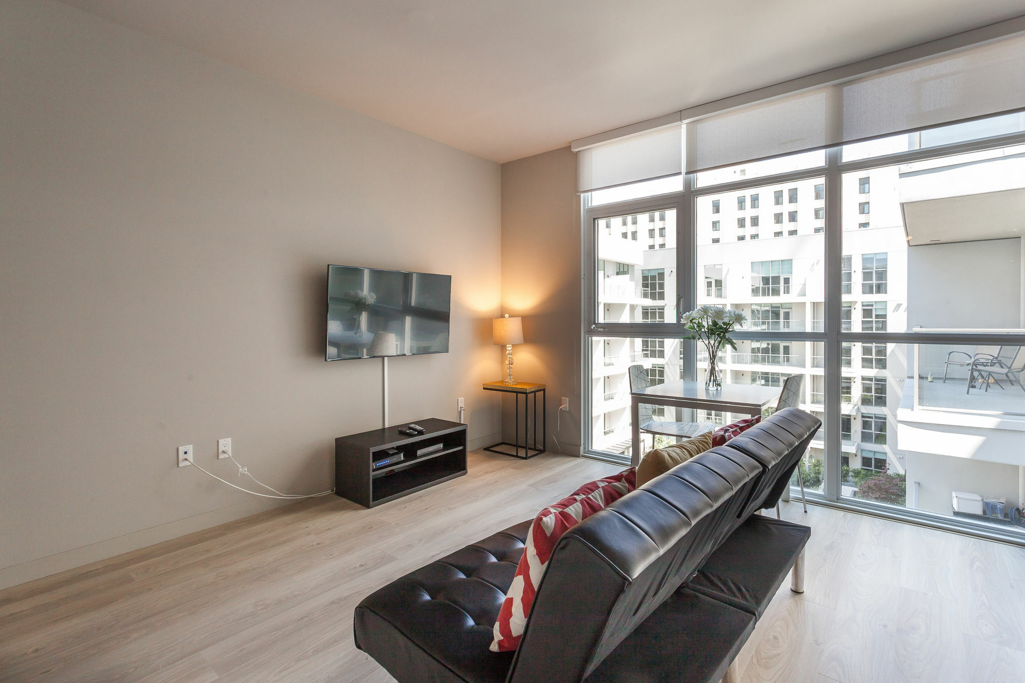 Tripbz 8th And Grand Apartment Los Angeles
