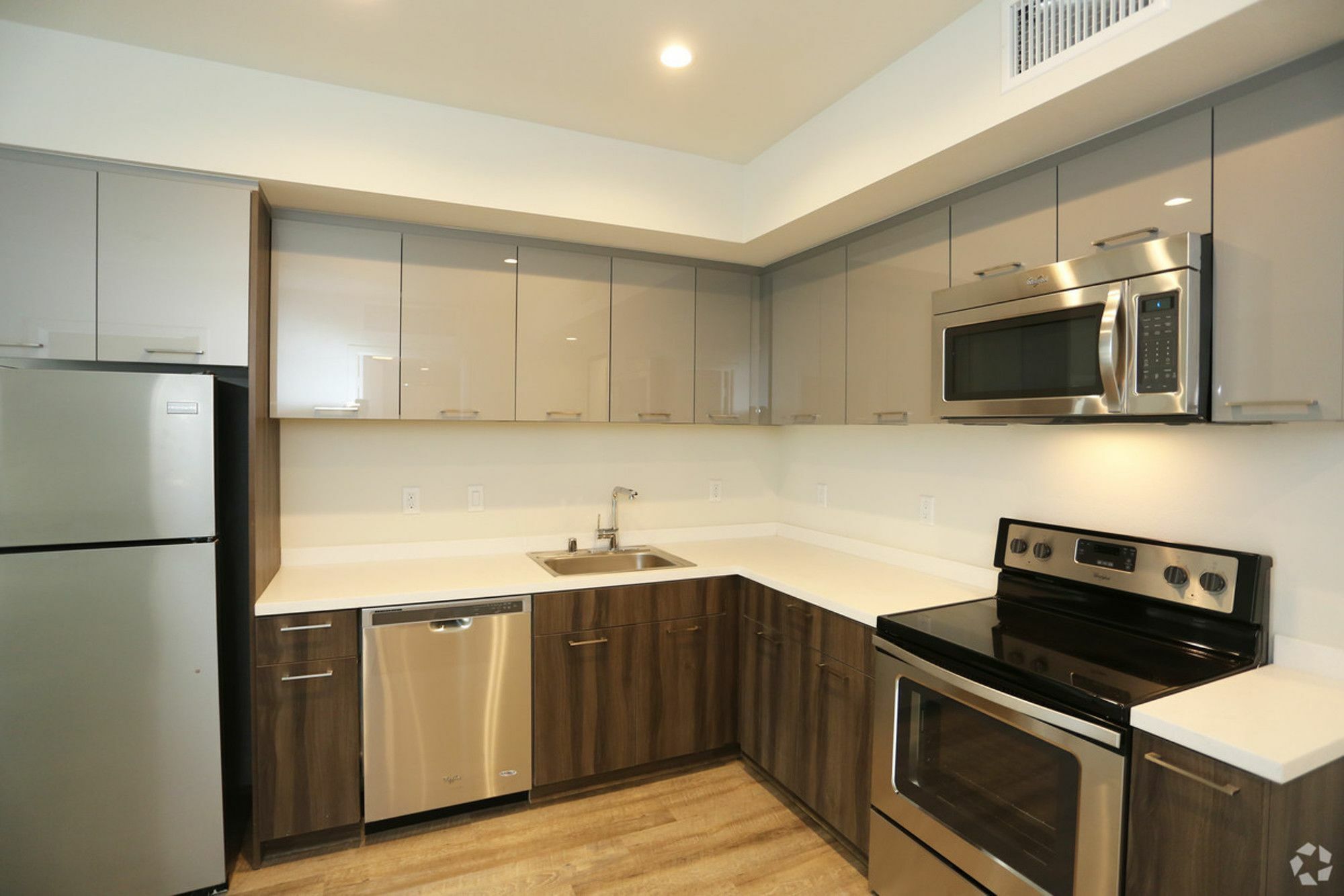Apartment Wilshire By Barsala