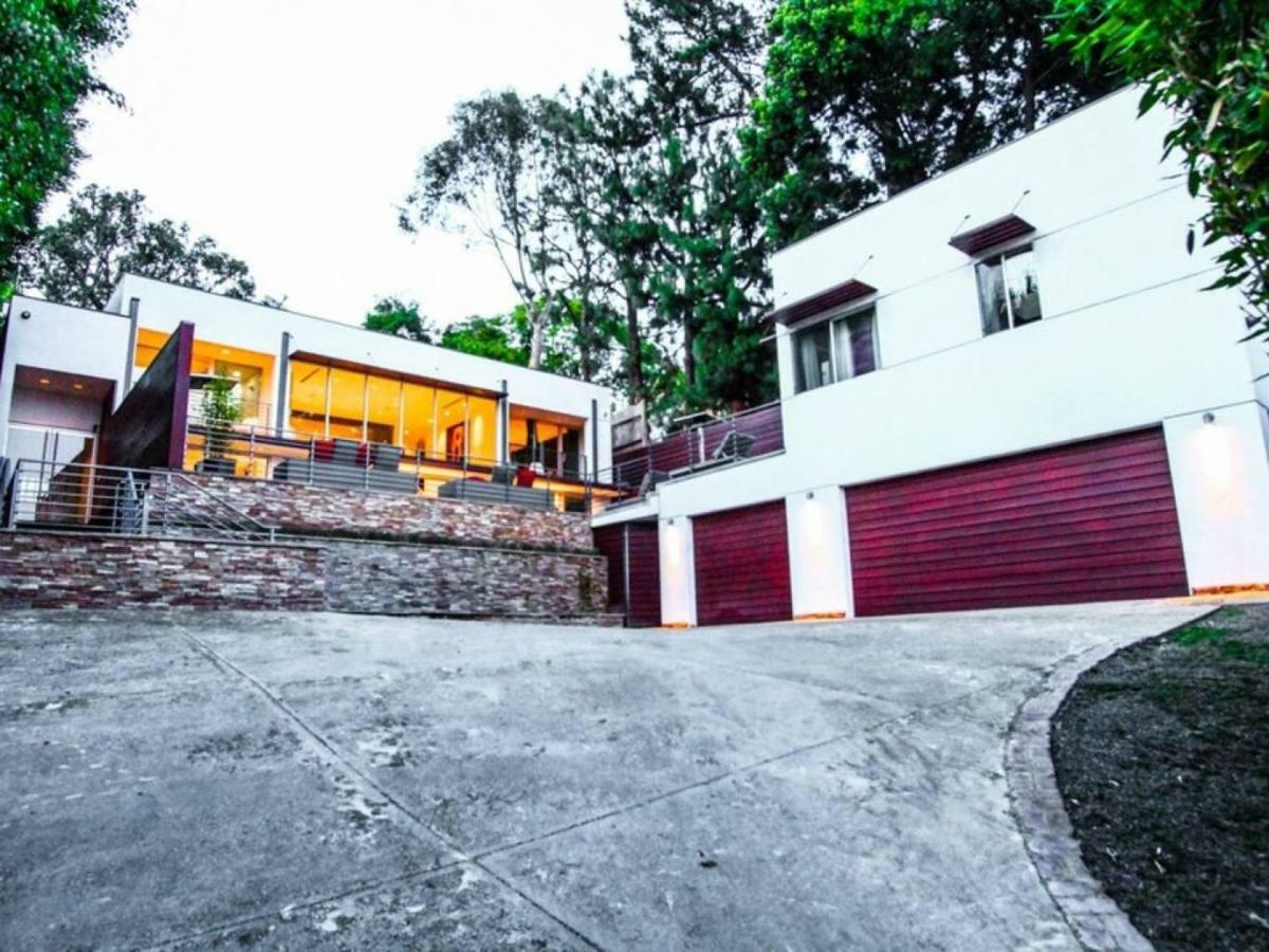 Angelina Villa Los Angeles