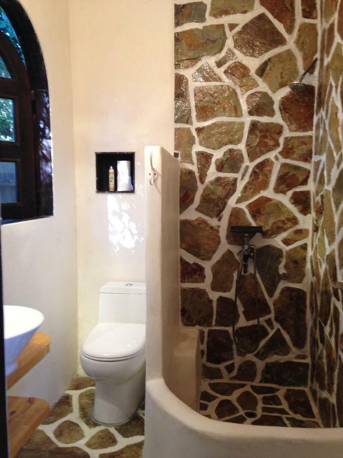 Under The Tuscan Sun In West Angeles Guest house *