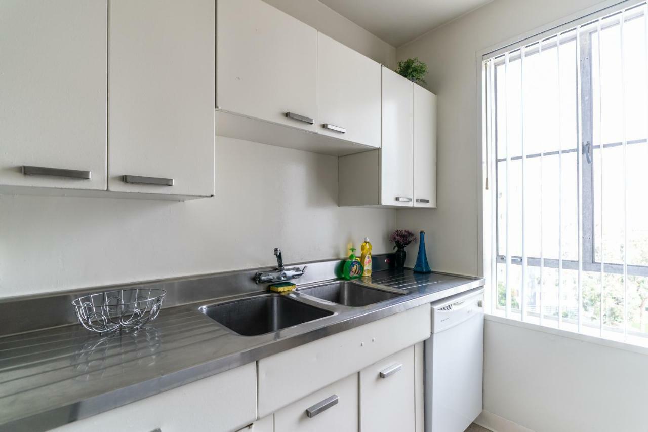 2 Bedroom With A View Near The Grove *