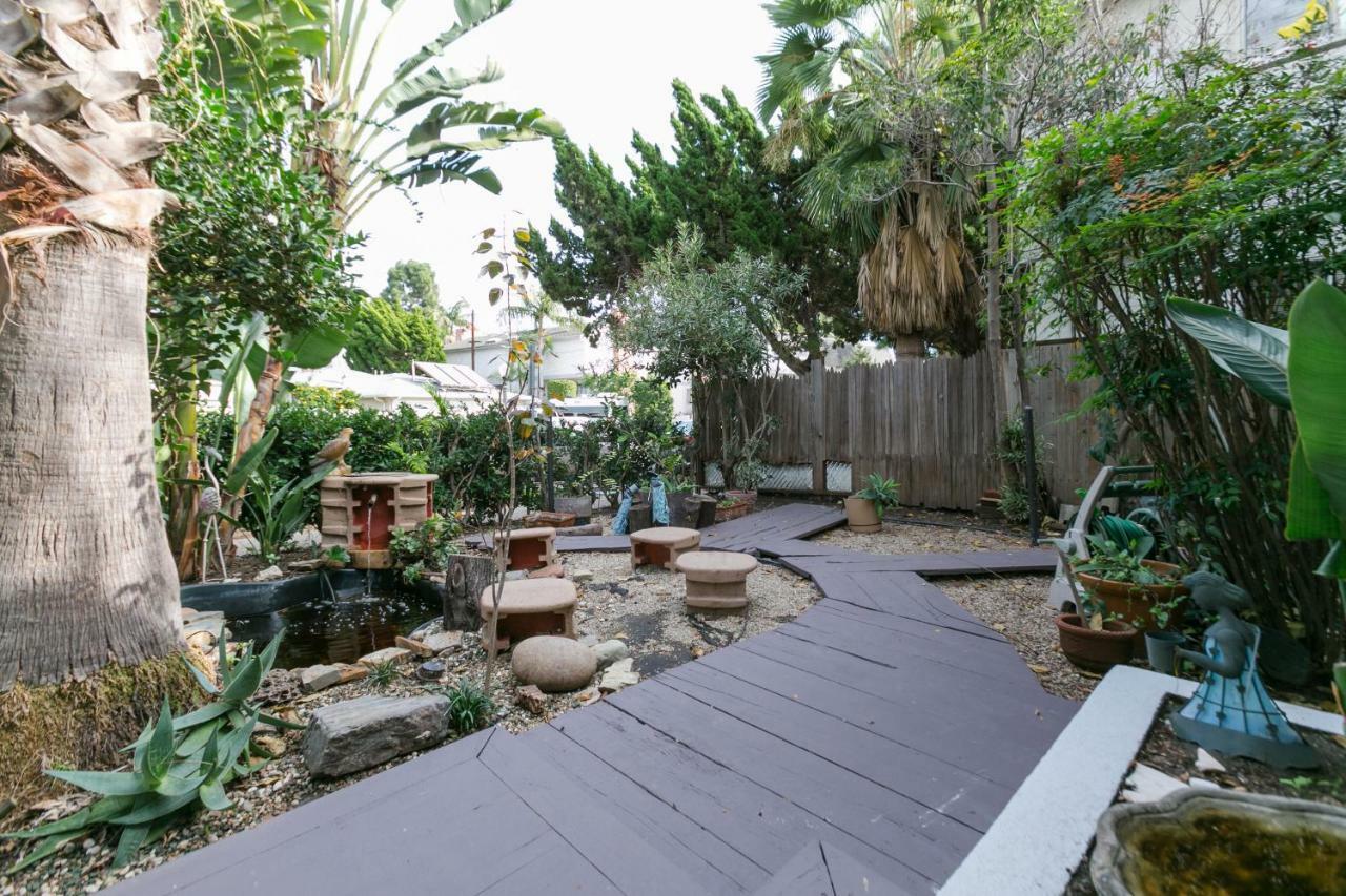 Stunning 2-bedroom Near Downtown Culver