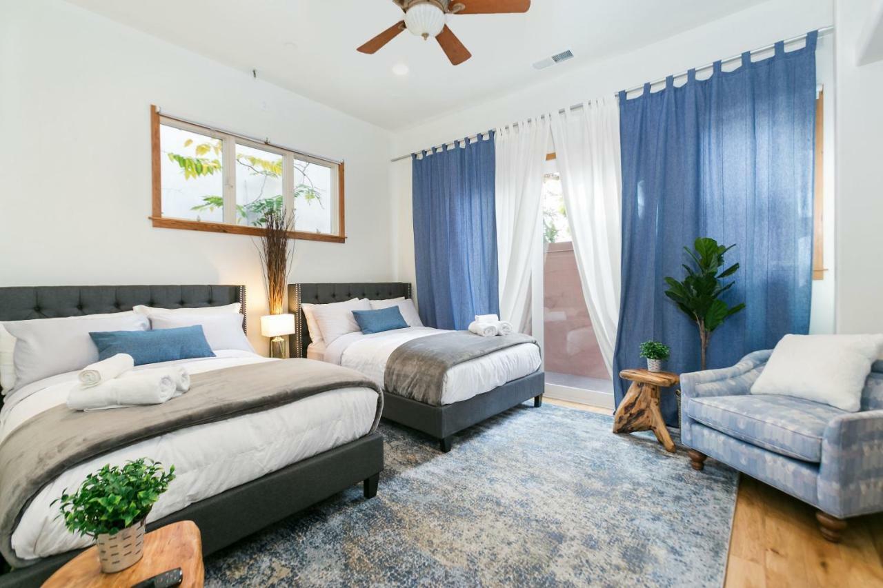 Stunning 2-bedroom Near Downtown Culver *