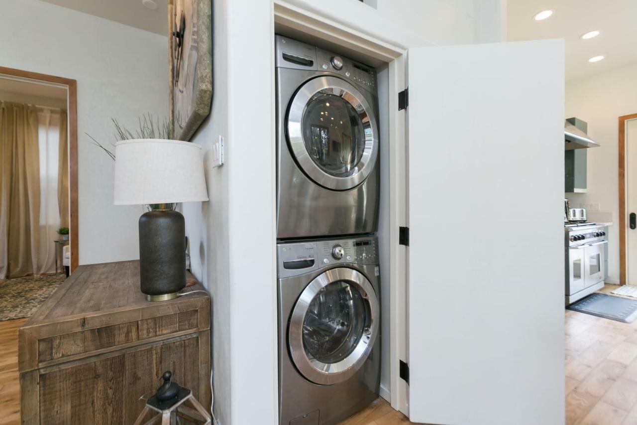 Stunning 2-bedroom Near Downtown Culver
