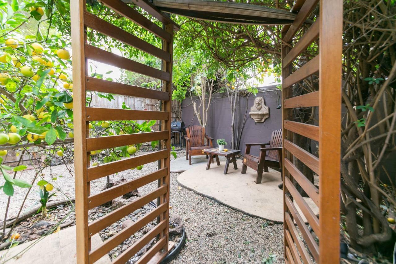 Charming 1-bedroom Near Downtown Culver Villa Los Angeles