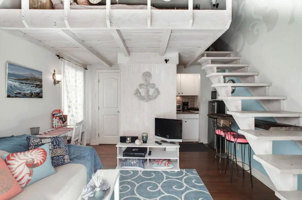 Apartment Beach Loft Studio~sand Castle @ Venice Beach