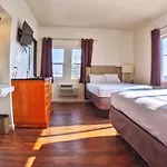 Anchor Pointe Inn