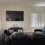 Van Nuys Rental