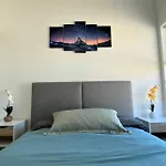 3Bd/3Ba Modern Hollywood Townhouse With Private Rooftop
