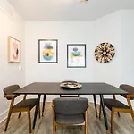 Marina Del Rey Venice 2 Bedroom Work Remote