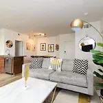 Marina Del Rey Venice 2 Bedroom Work Remote