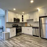Newly Built Townhouse - Prime Hollywood Location