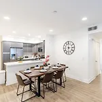 Fully Furnished 3 Bedroom Apartment On Poinsettia Place Apts