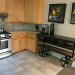 House, Walking Distance From Universal Studios