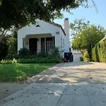 House, Walking Distance From Universal Studios