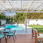 Enchanting Sherman Oaks Home With Pool Permit #Hsr Two One Zero Zero 2605