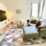 Downtown La Loft Free Parking Rooftop Pool Jacuzzi