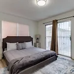 New 4 Bedroom Modern Villa In Mar Vista