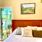 Sweet Tuscan Dreams In La.Private Entrance W/Patio