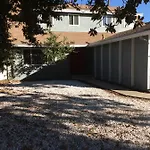 5 Bedroom And 3 Bathroom Large Home To Share Private Room/Bath