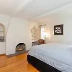 Renovated Spanish 3Bd 2Ba Near Beverly Hills