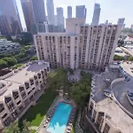 Spacious 2 Bedrooms 2 Baths. Right In Downtown La