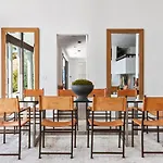 Mid Century Modern Villa In Trousdale With Tennis