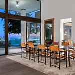 Mid Century Modern Villa In Trousdale With Tennis