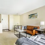 Stylish 1Br 1Ba Oasis In The Heart Of Venice-Marina Del Rey