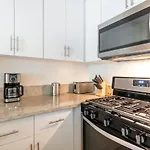 New Luxury Apartment Weho Boys Town
