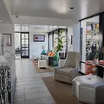 Park Plaza Lodge
