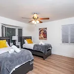 Glamorous West Hollywood Haven