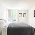 New Luxury Apartment Weho Boys Town