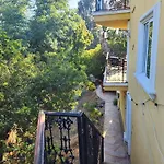 Hollywood Hills Hideout