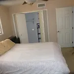 Nice Northridge 4-2-2 Pool Home Near Csun And Pierce College