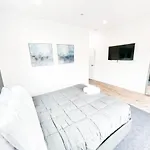 4Br L.A. Dream Home -Cl1