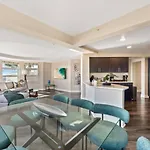 Blue Topaz Retreat - Spacious 3Br Gorgeous City Views